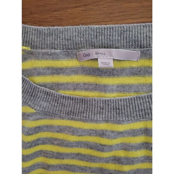 ‎Gap Striped Sweater - Picture 5 of 6